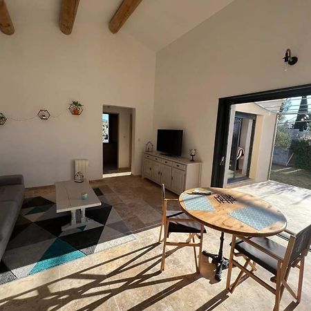 appartement calme et lumineux Paradou Extérieur photo